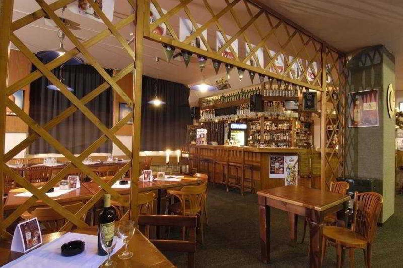 Hostel Junior Prága Kültér fotó