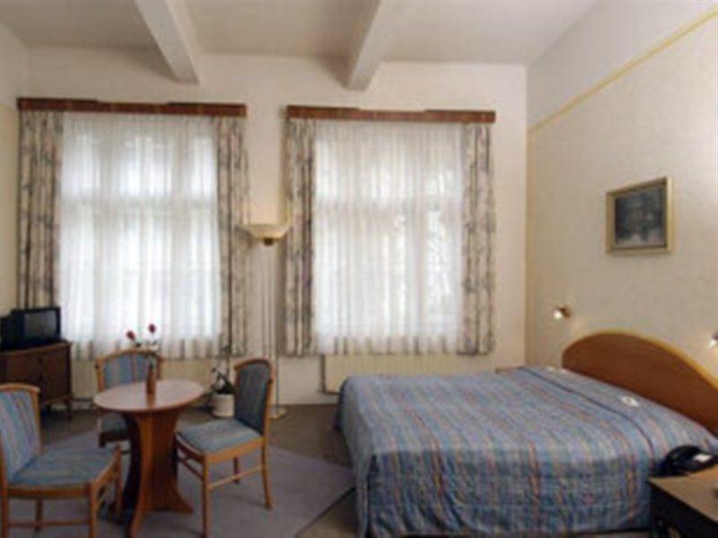 Hostel Junior Prága Kültér fotó